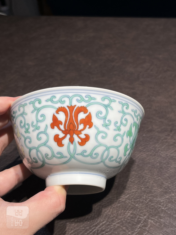 清雍正 仿成窑斗彩宝莲纹杯 - 图9